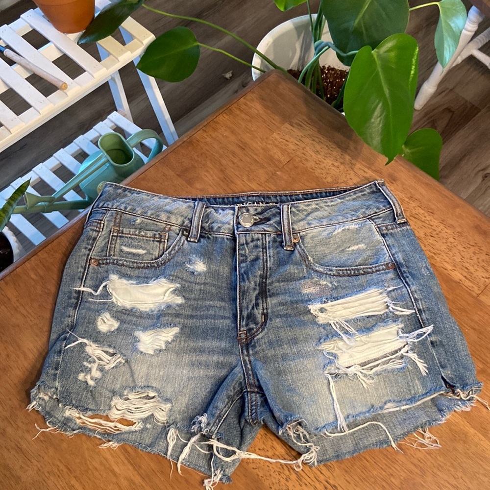 American Eagle Tomgirl Jean Shorts